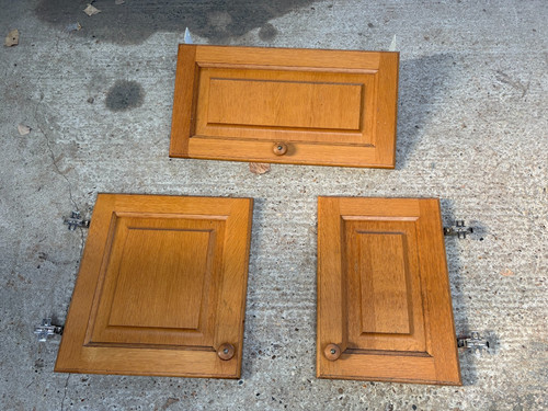 Oak kitchen cabinet - kitchen, x