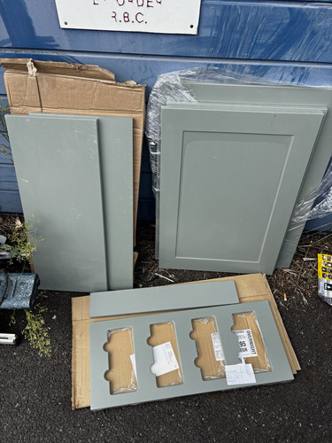 Kitchen cabinet doors joblot - kitchen,